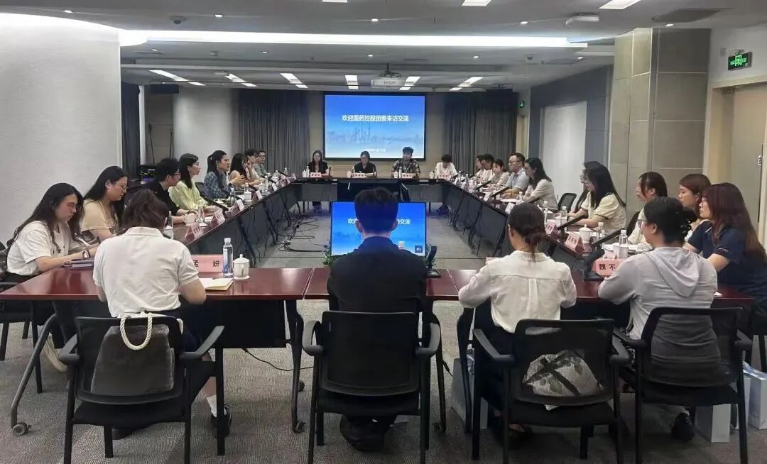 37b682f6405a422083629f26e0c47af8