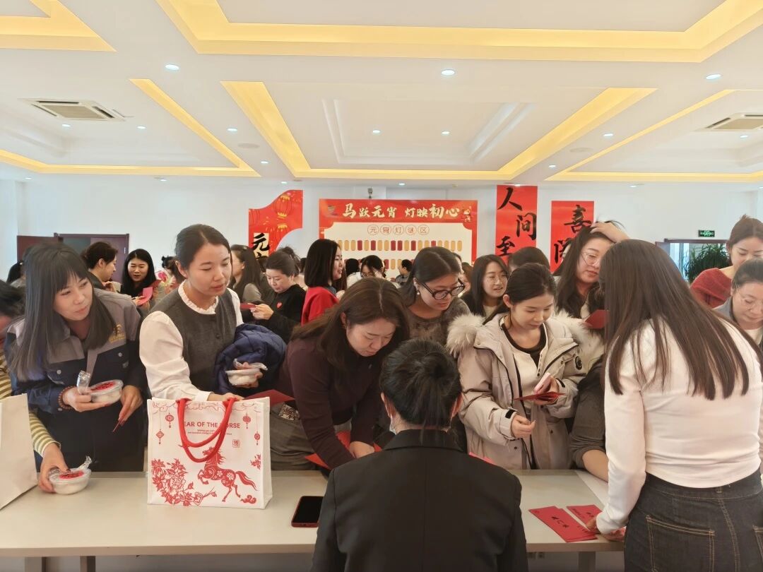 9118c26253b94d8faf6110e53bfae247